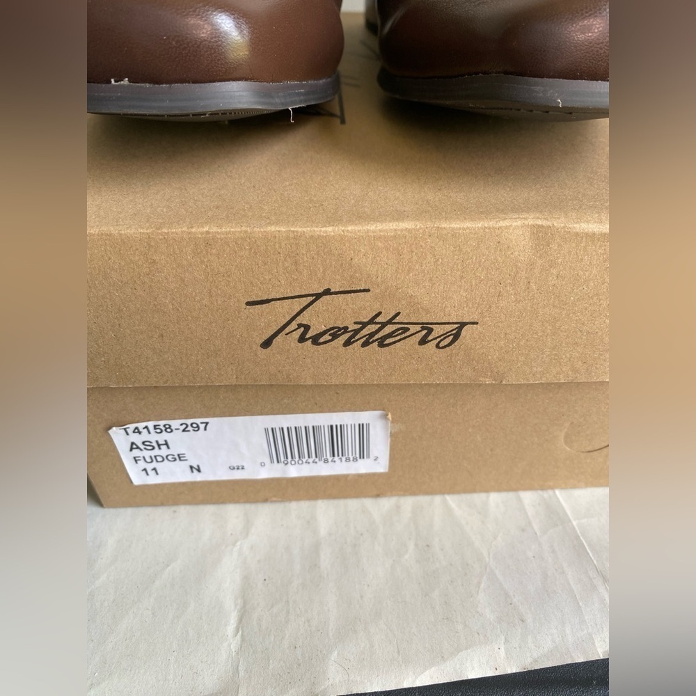 Trotters ash loafers in fudge - Picture 2 of 8